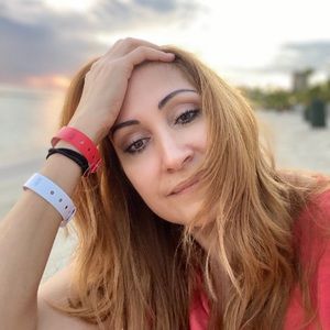 Meet your Posher, Damaris